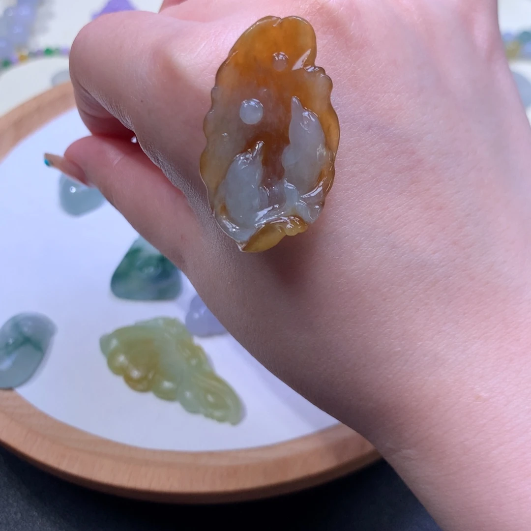 定制翡翠未镶嵌海豚