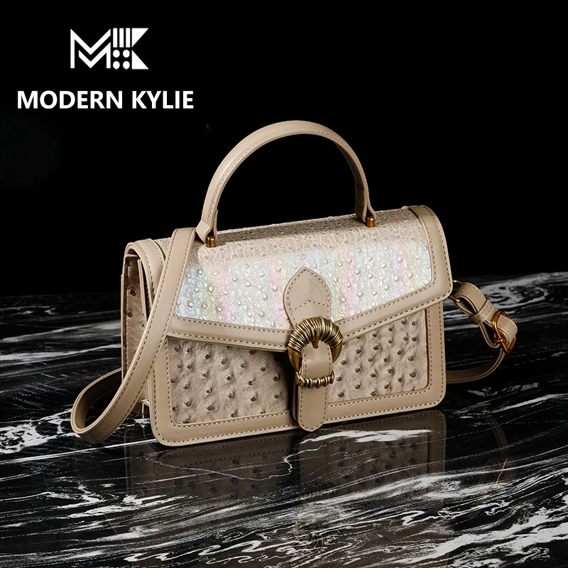 新款时尚真皮斜跨女士包包G009