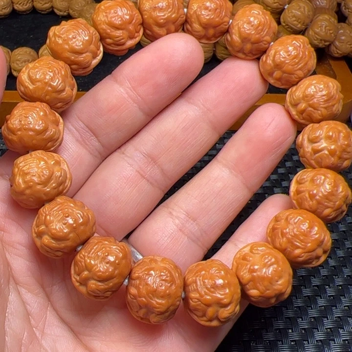 亲亲你的宝贝哦快快