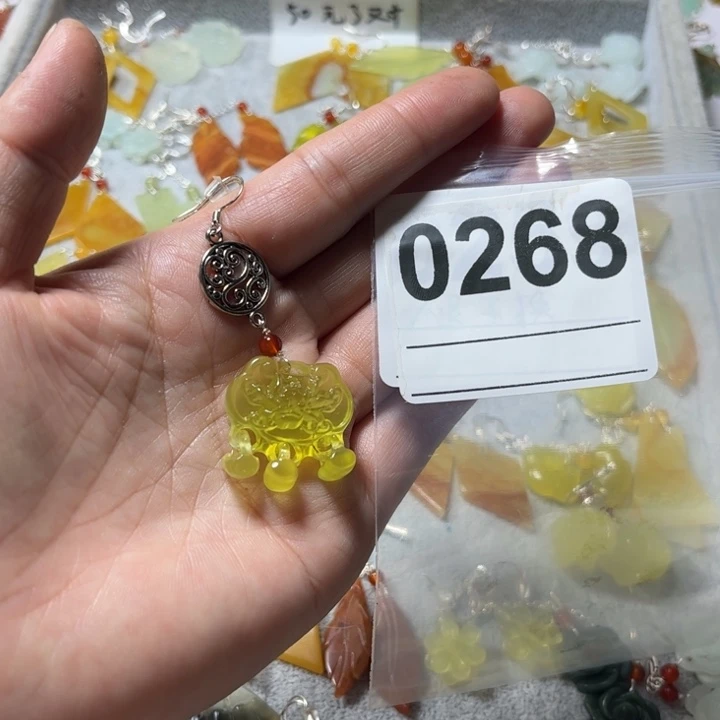 健***丽蛇纹石玉未镶嵌把件