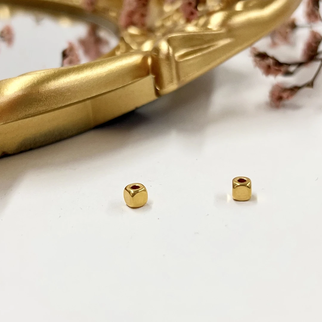 【小宝珠宝】4 T30056-足金小方糖-多样性发一件-3.5mm
