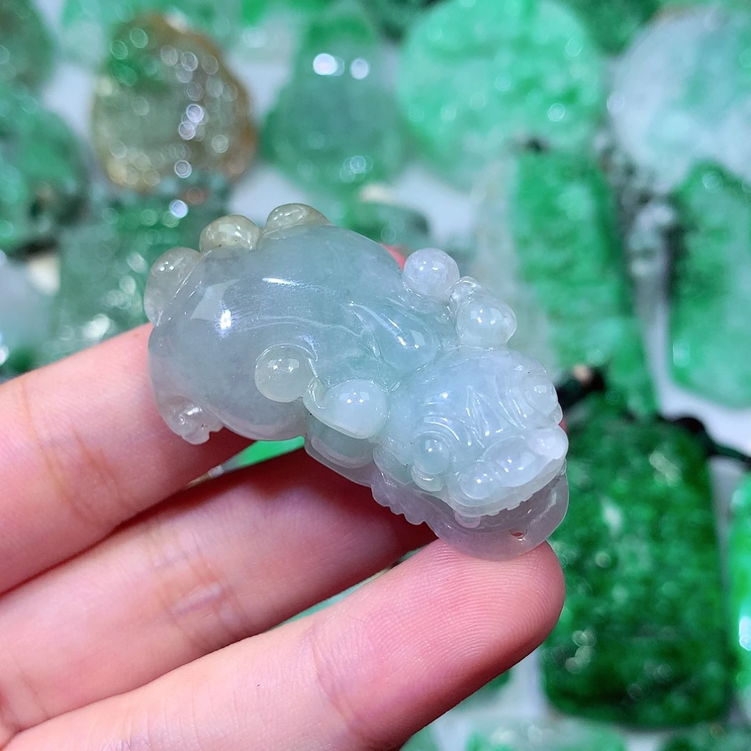 孔***王吊坠(不含链)未镶嵌翡翠