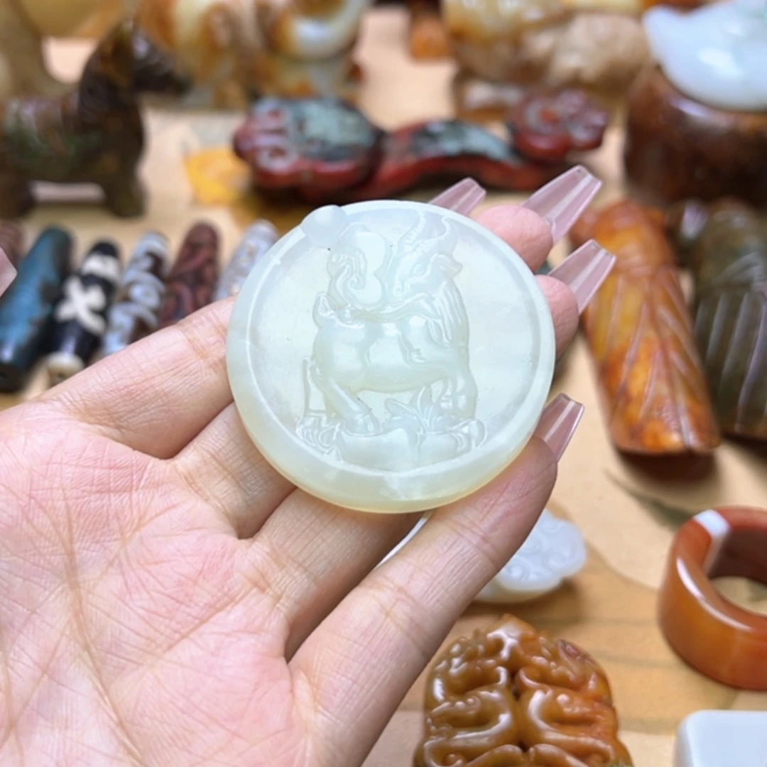 【闪购商品】蛇纹石玉颈饰未镶嵌