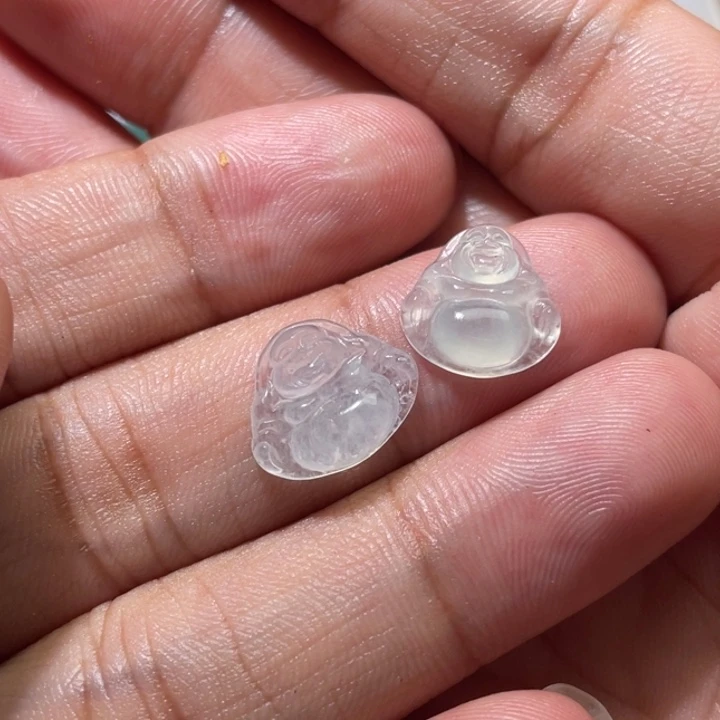 发***树定制翡翠未镶嵌翡翠