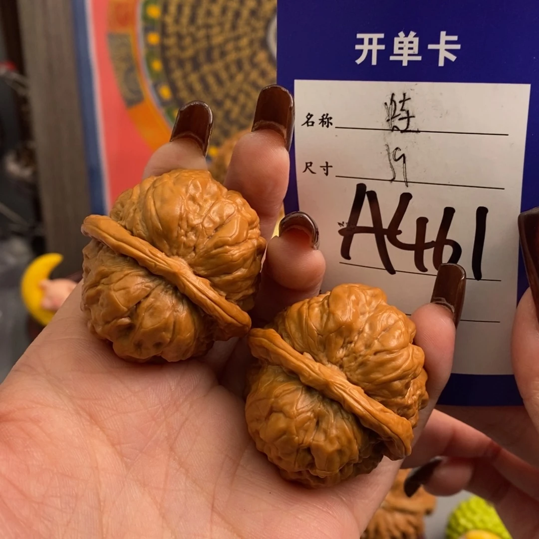 文玩核桃吊坠伪*蛙