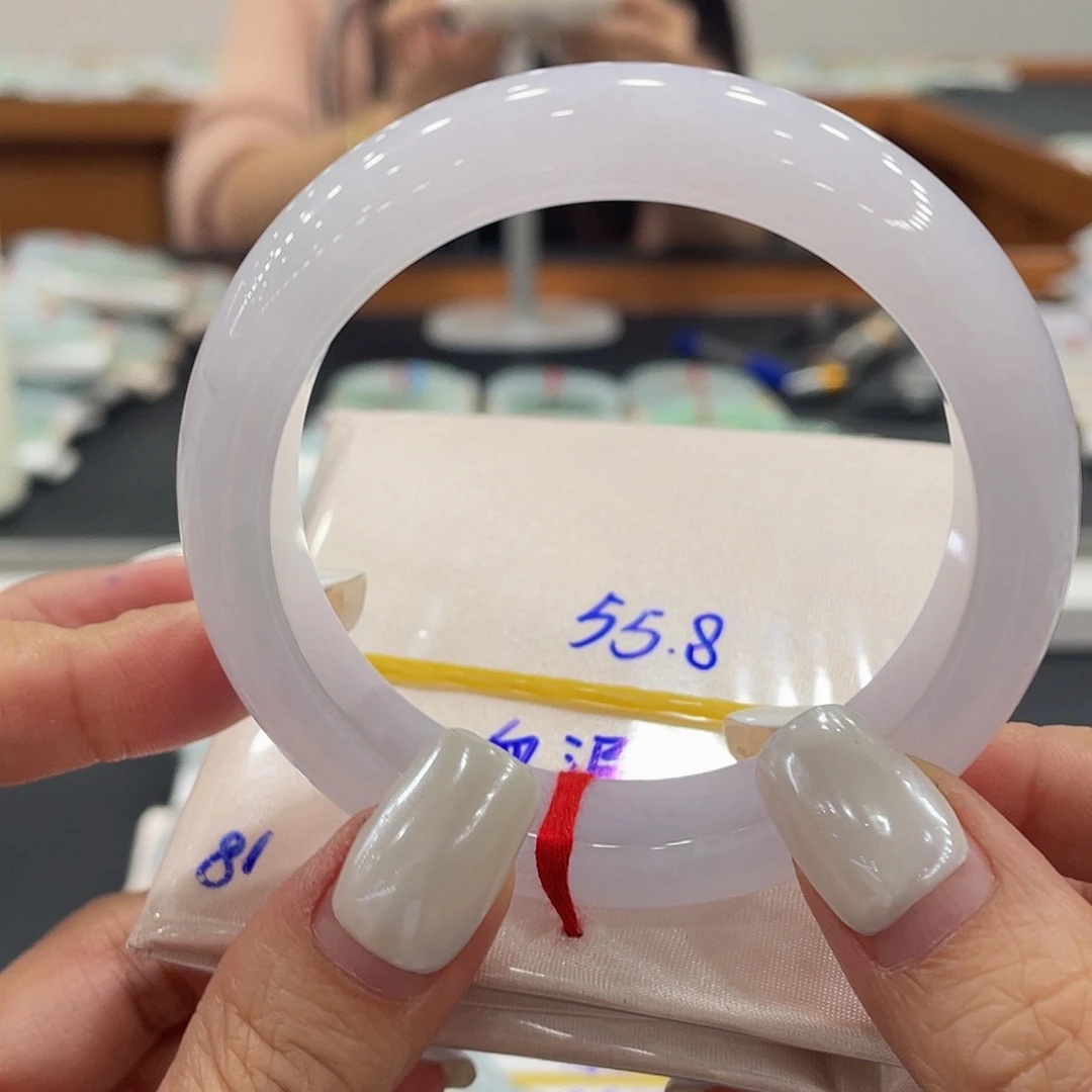 翡翠未镶嵌手镯缅甸翡翠