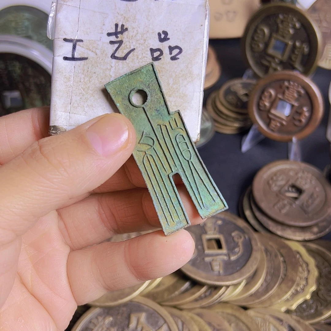 铜现代文创工艺品