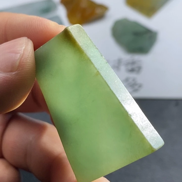 定制翡翠未镶嵌包工