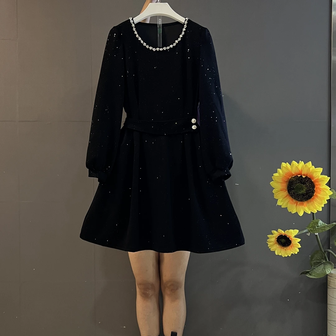 新款时尚重工钻领收腰显瘦洋气连衣裙