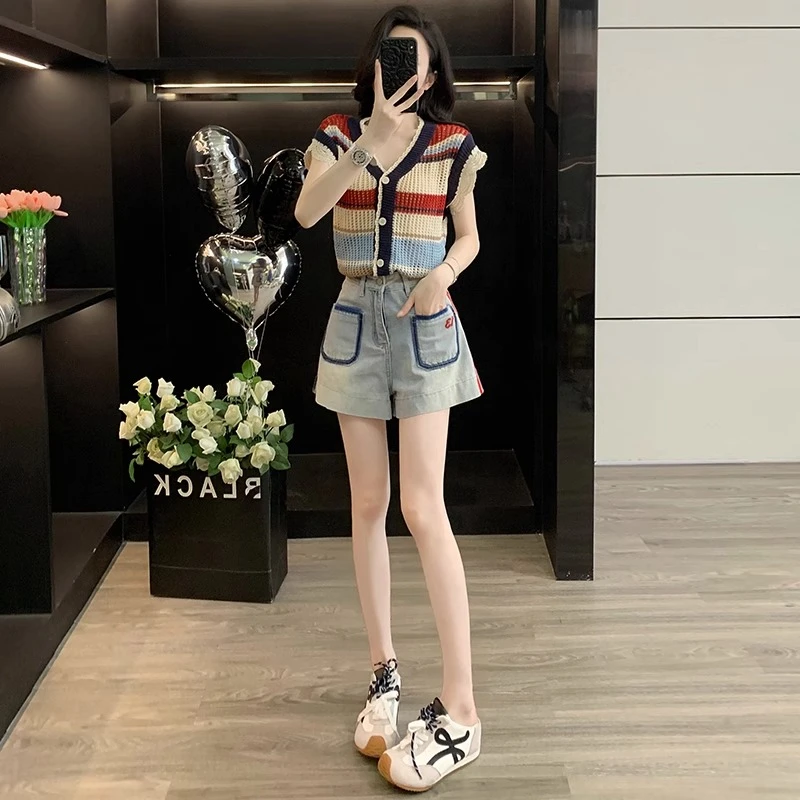 夏季小个子显瘦时尚套装女洋气减龄条纹V领针织衫牛仔短裤两件套