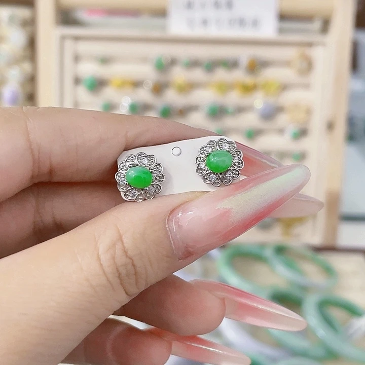 翡翠未镶嵌颈饰天然翡翠Ａ货