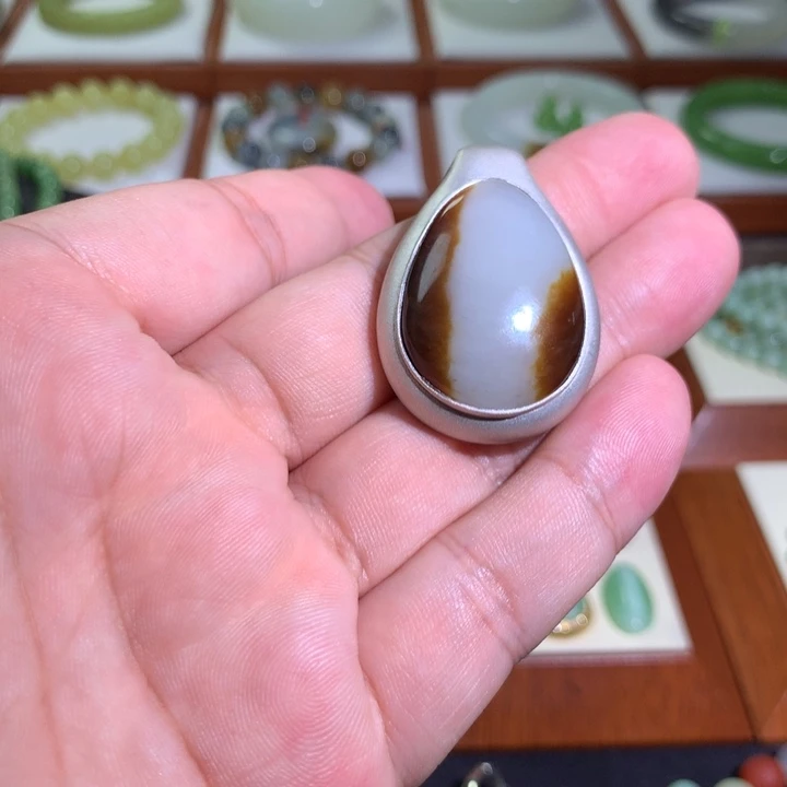 颈饰银S925镶嵌和田玉