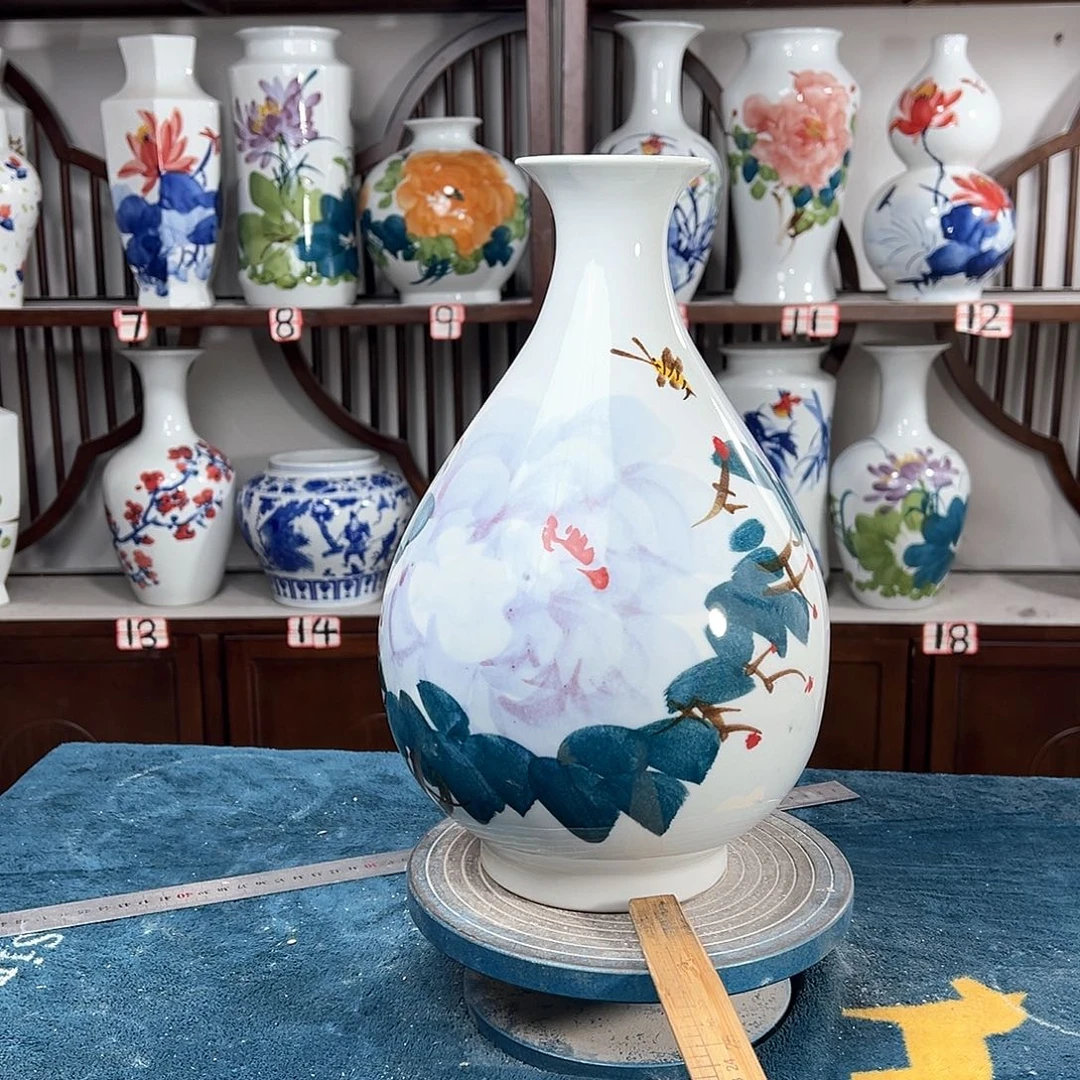 摆件景德镇陶瓷玉紫牡