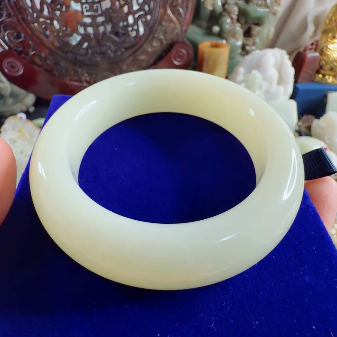 东***思新号开播瓷器一个