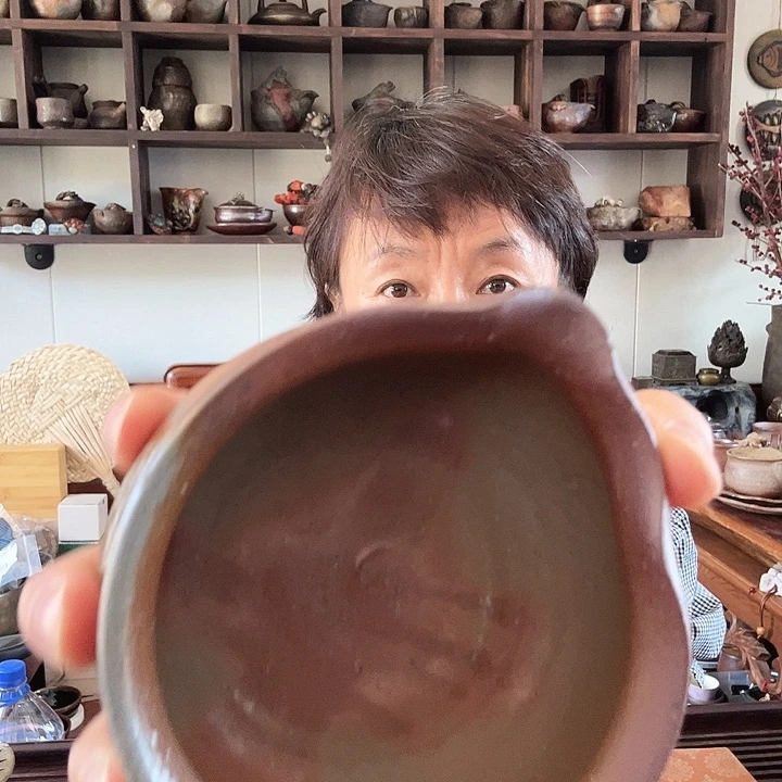 杯子里面还有很多的