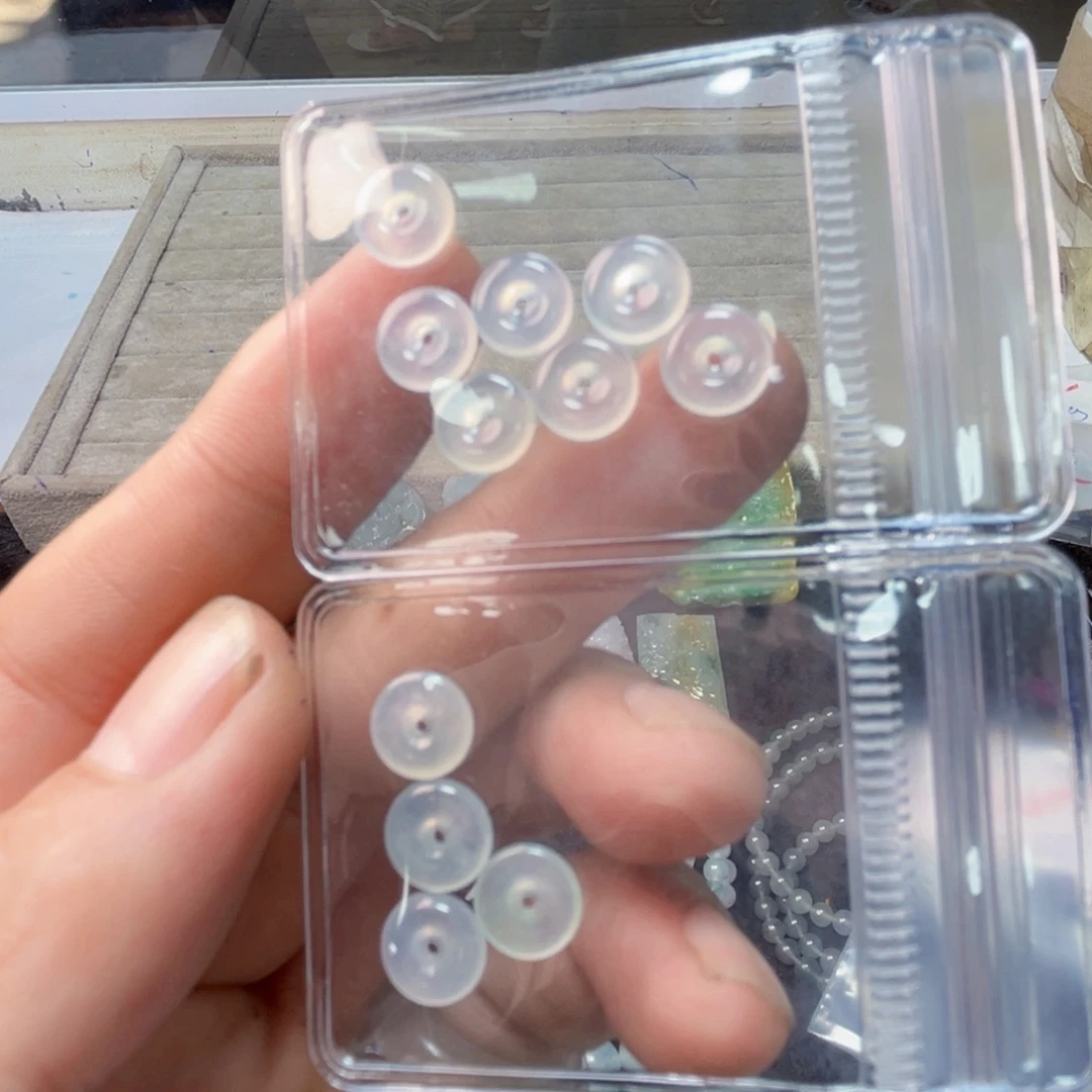 定制翡翠未镶嵌平安扣