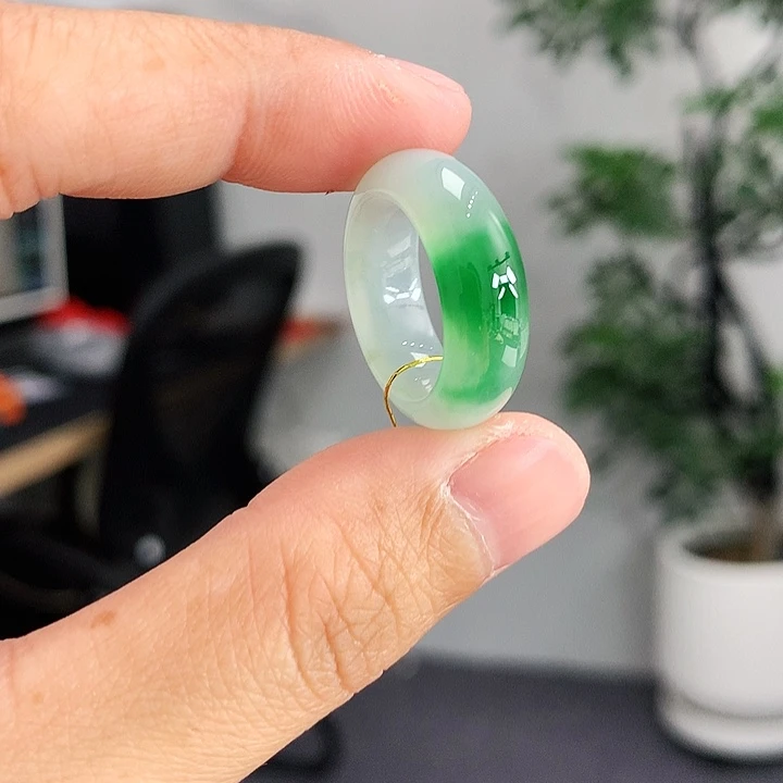 翡翠未镶嵌戒指9-10号
