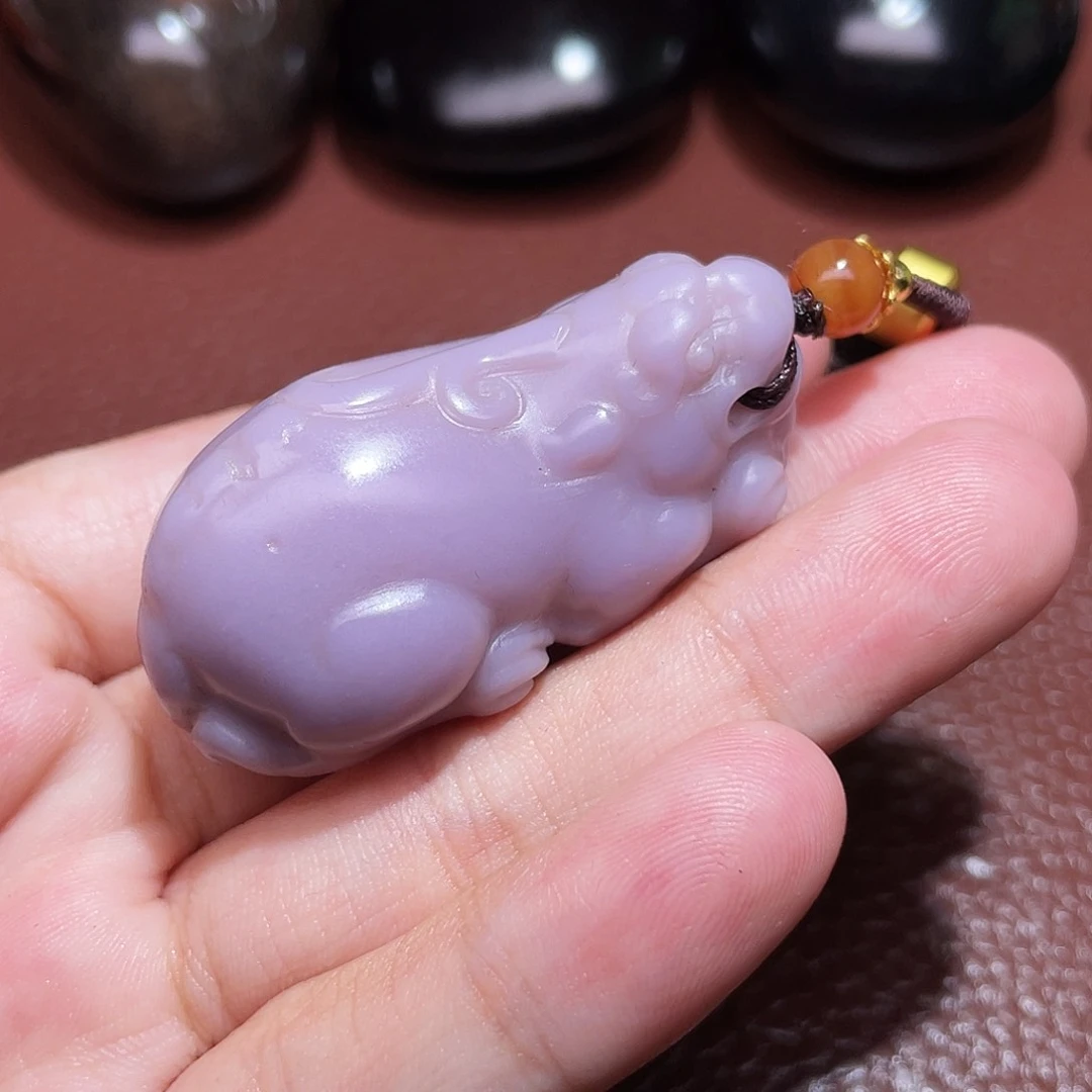 和田玉未镶嵌颈饰梅***茶