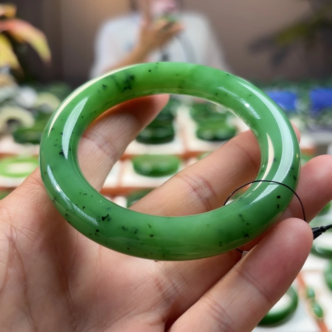 和田玉（碧玉）手镯未镶嵌