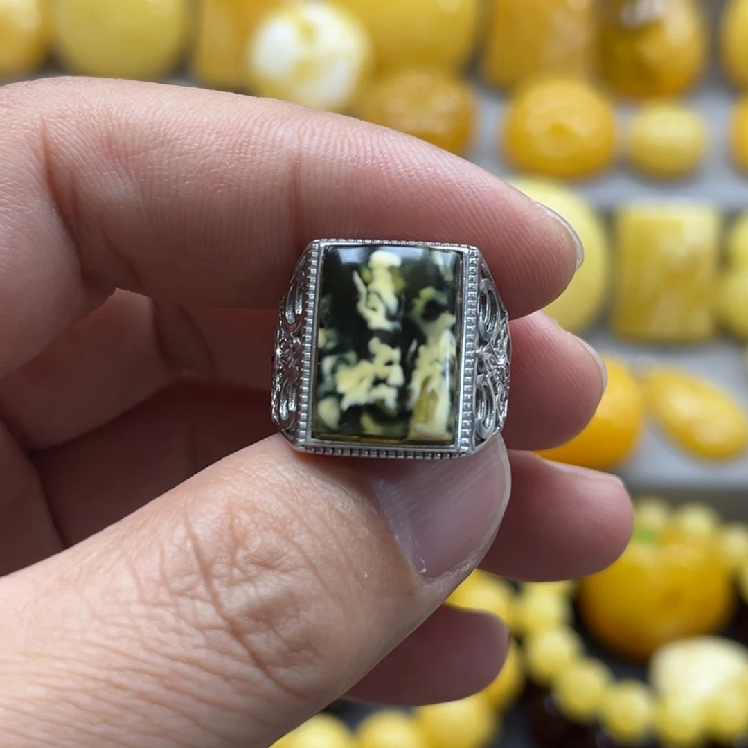 蜜蜡未镶嵌珠宝奇石