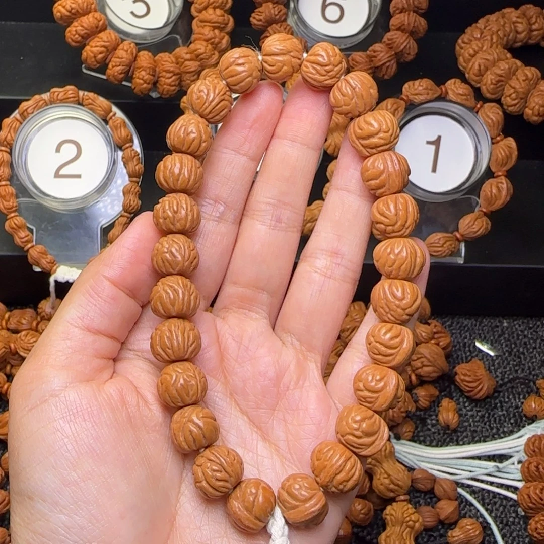 手串桃核金豆手持