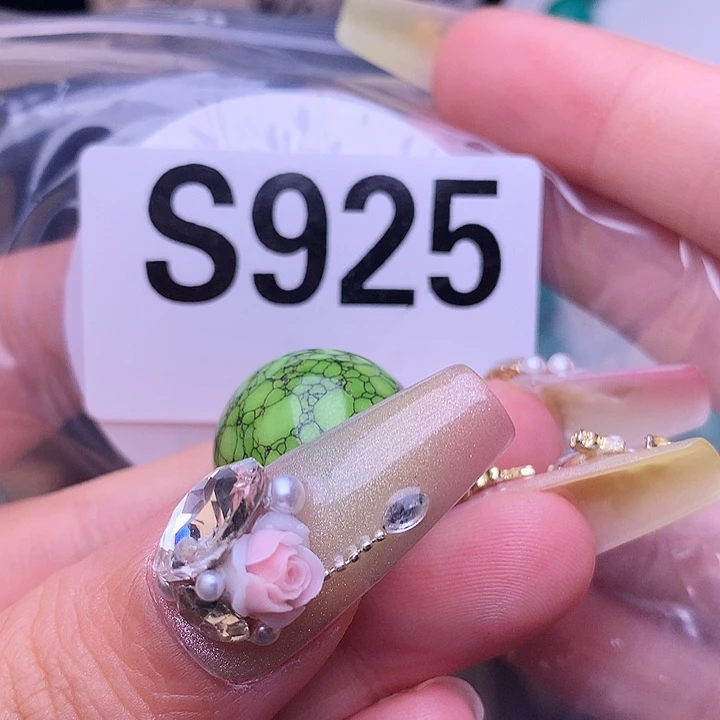 湖北十堰原矿绿小松