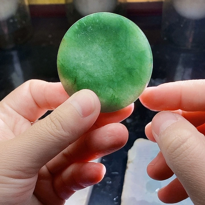 翡翠未镶嵌颈饰毛料41
