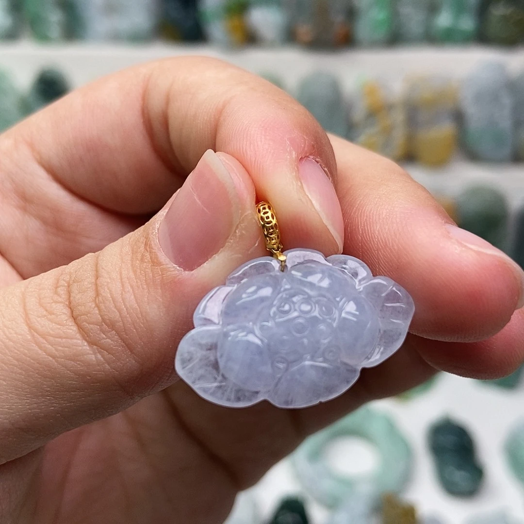 翡翠未镶嵌吊坠(赠链)