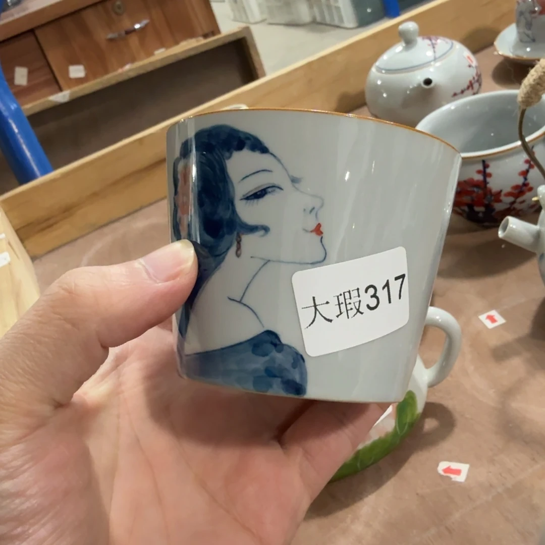 釉下手绘茶具微瑕