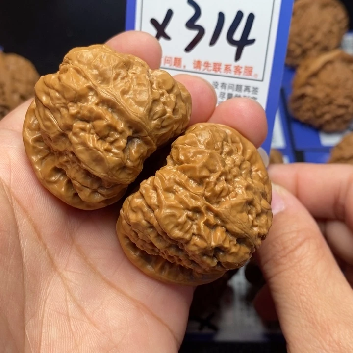 文玩核桃吊坠呵****?45蛤蟆头x314