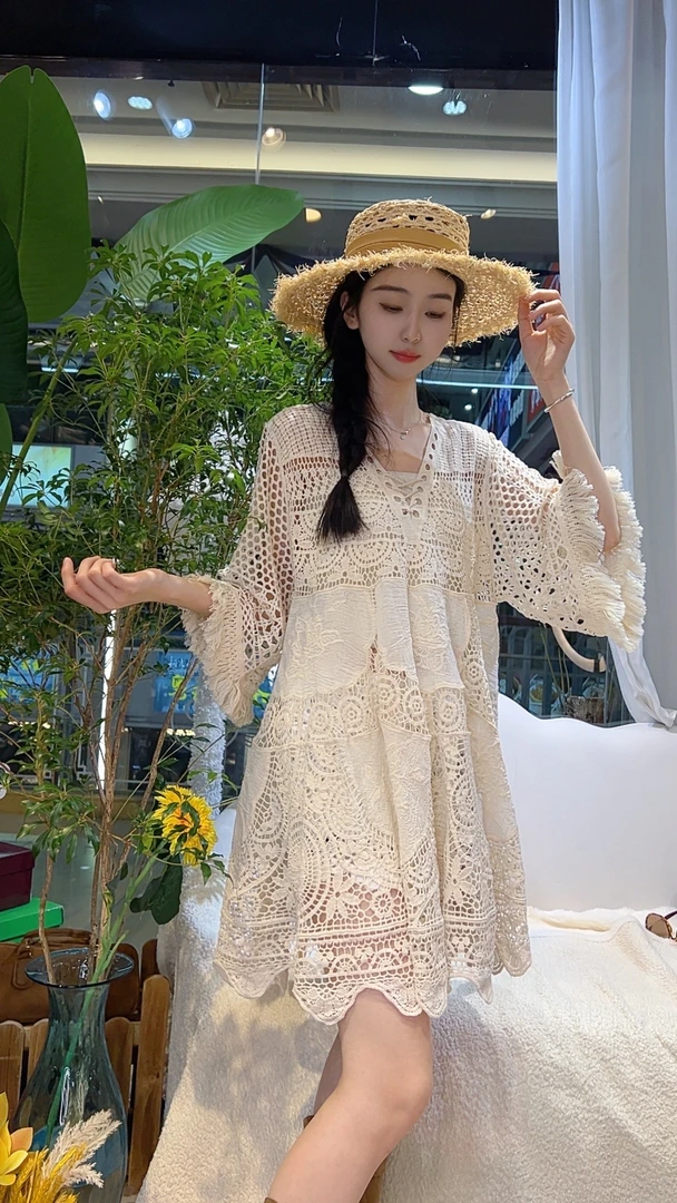 唐乐乐｜25new春夏系列仙女必备法式气质镂空勾花中袖连衣裙BF0710