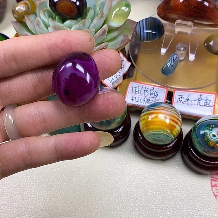 未镶嵌玛瑙/玉髓珠宝奇石