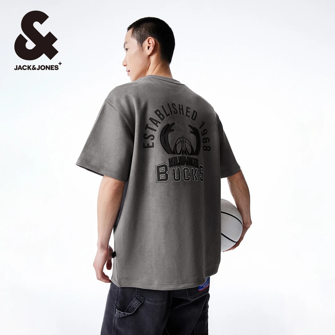 杰克琼斯NBA联名雄鹿队春季新款运动短袖T恤刺绣男装欧若智性风潮