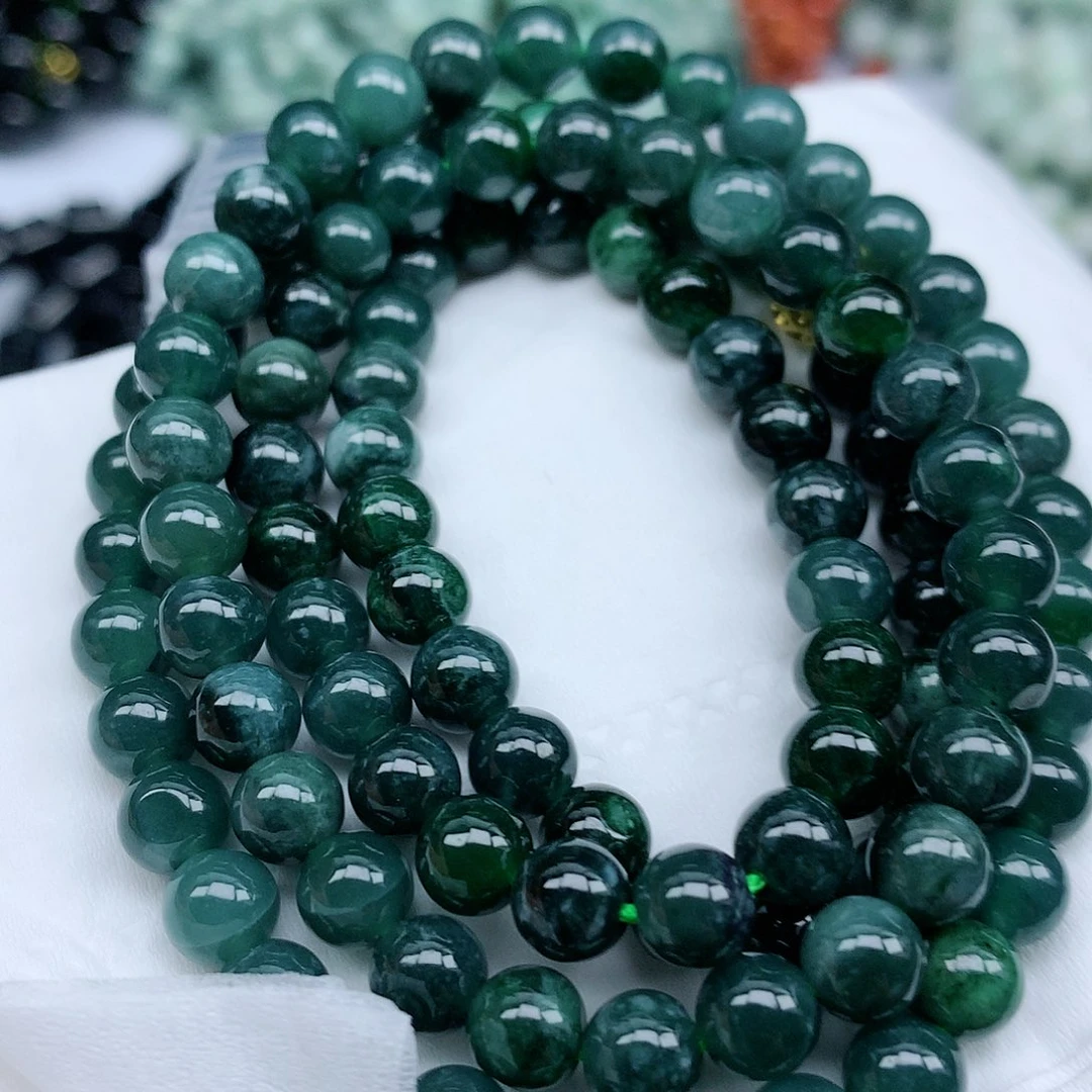 翡翠颈饰未镶嵌手串