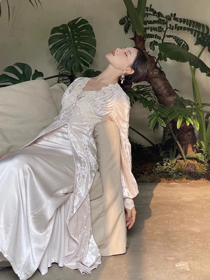 2408非主图金丝绒裙