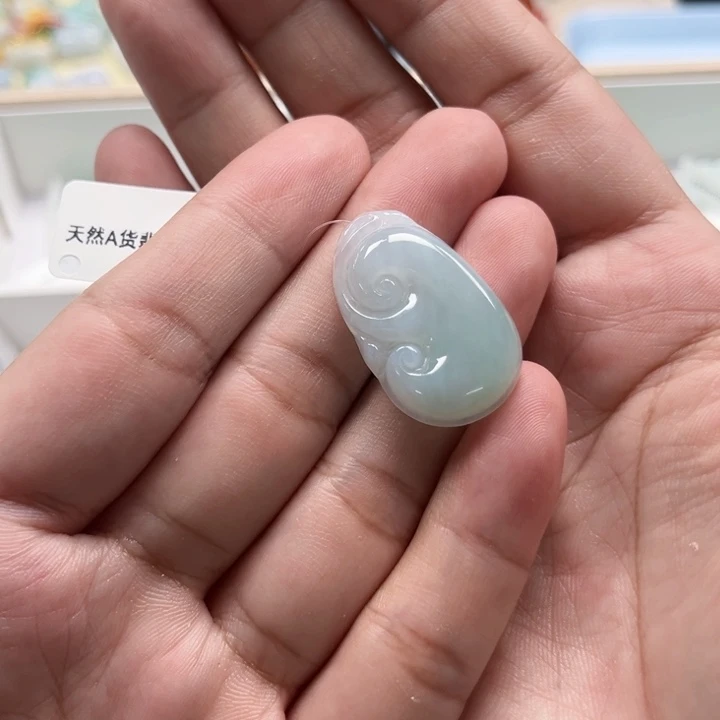 翡翠未镶嵌颈饰天然翡翠A货吊坠