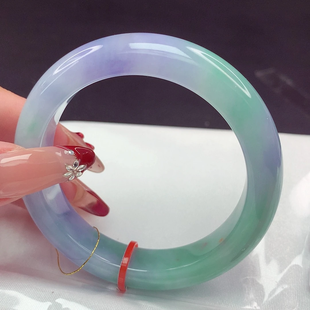 翡翠手镯未镶嵌55圈653