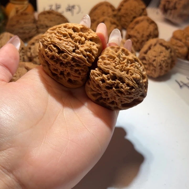 文玩核桃吊坠6号43-42-43  48g