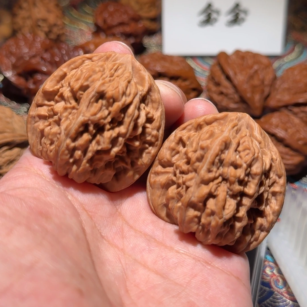 把件核桃647三角楼，尺寸43