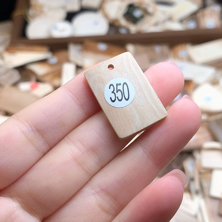 泥塑不打孔联系客服