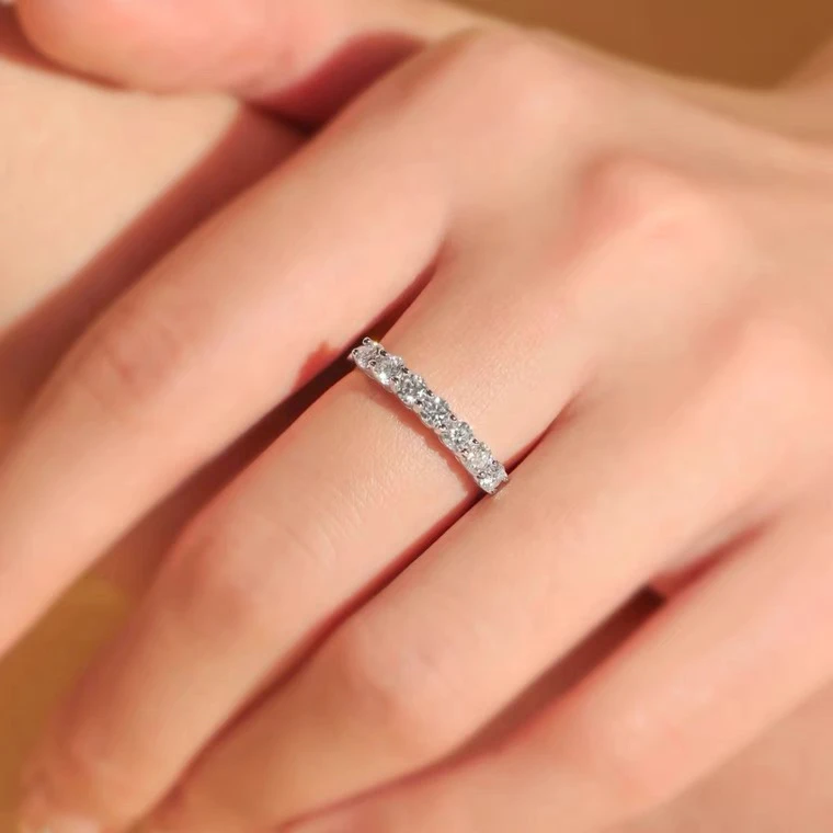 925银莫桑石戒指 小排戒款式集合图(全镶嵌莫桑钻戒）银戒轻奢时尚