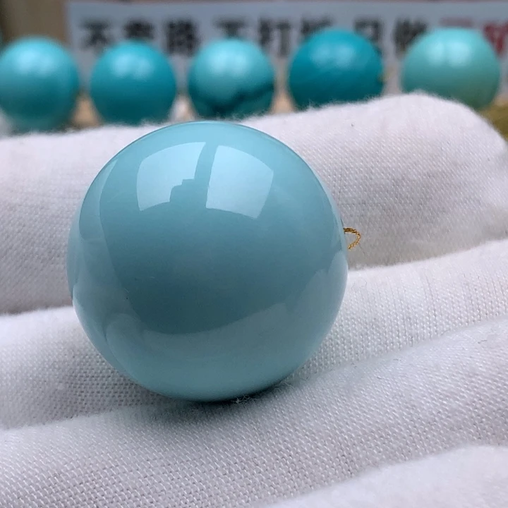 绿松石未镶嵌颈饰