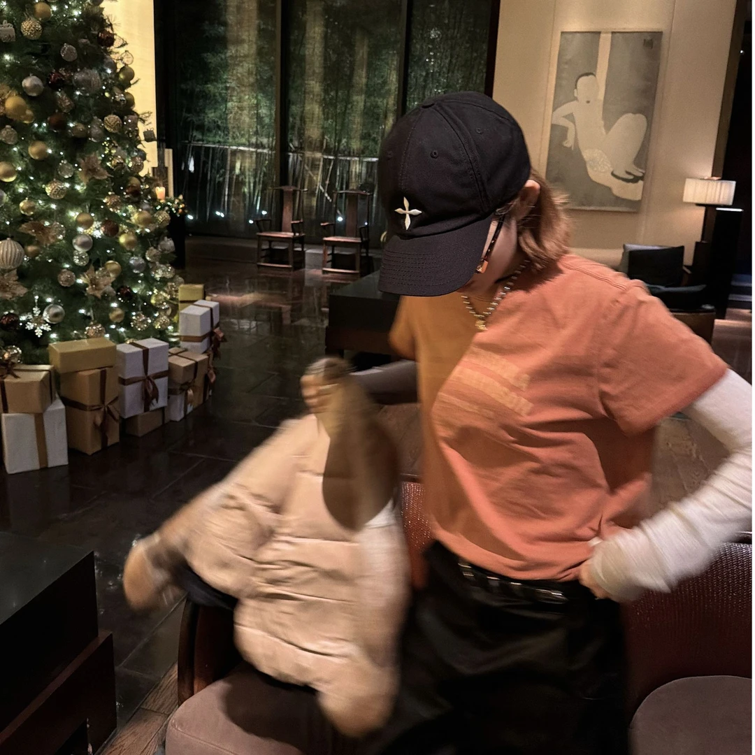 AMYLIANG｜【枫糖】26早春新款美式复古砂洗做旧舒适柔软T恤0496