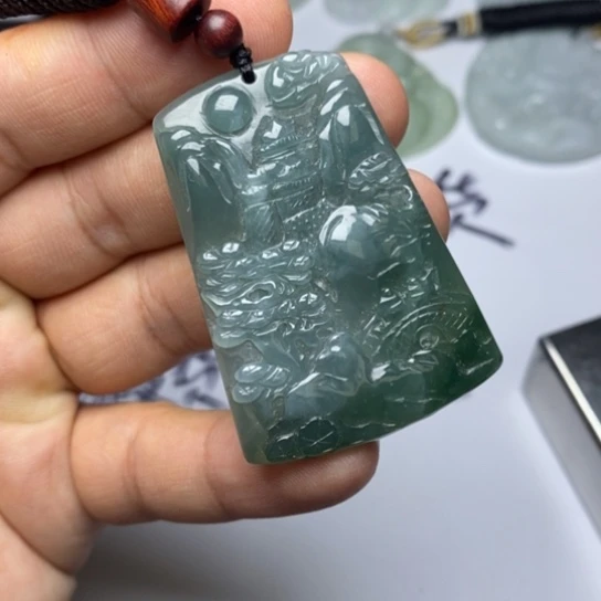 翡翠未镶嵌颈饰翡翠