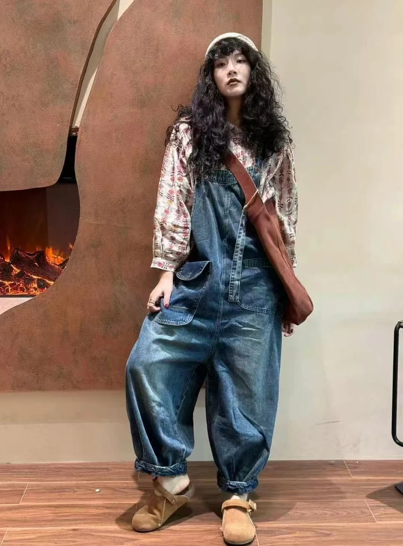春款牛仔背带裤直筒宽松水洗做旧设计感高腰百搭复古连体韩版显瘦