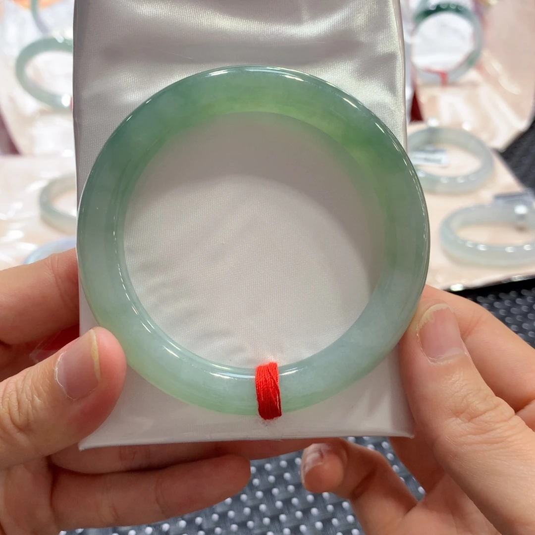 翡翠未镶嵌手镯闪购 12