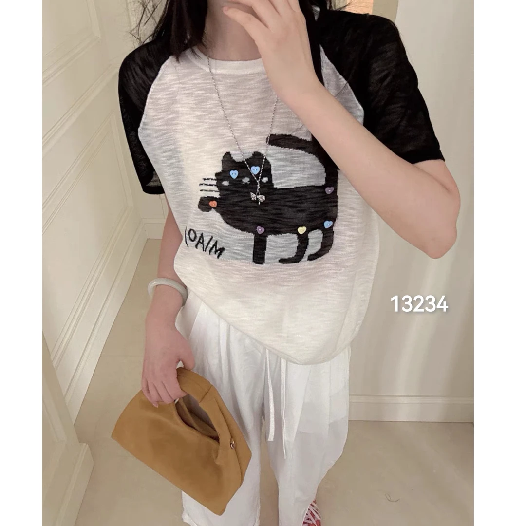 13234（部分无水洗唛，介意慎拍）WANGDAN新款撞色小猫纽扣短袖