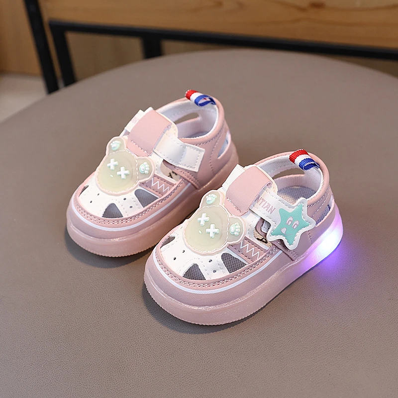 2025夏季新款婴幼儿发光学步凉鞋男童宝宝防滑软底鞋女童亮灯凉鞋