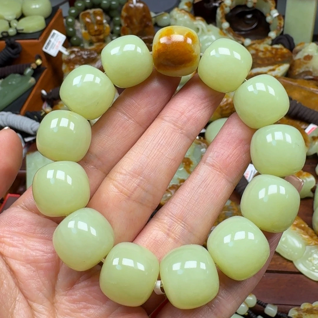 和田玉（糖玉）未镶嵌手链