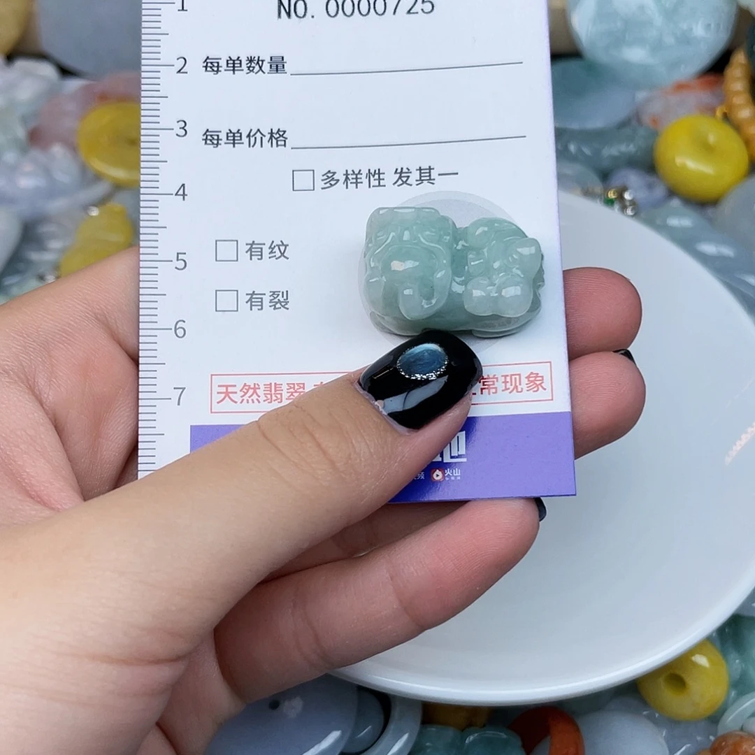 翡翠未镶嵌颈饰725